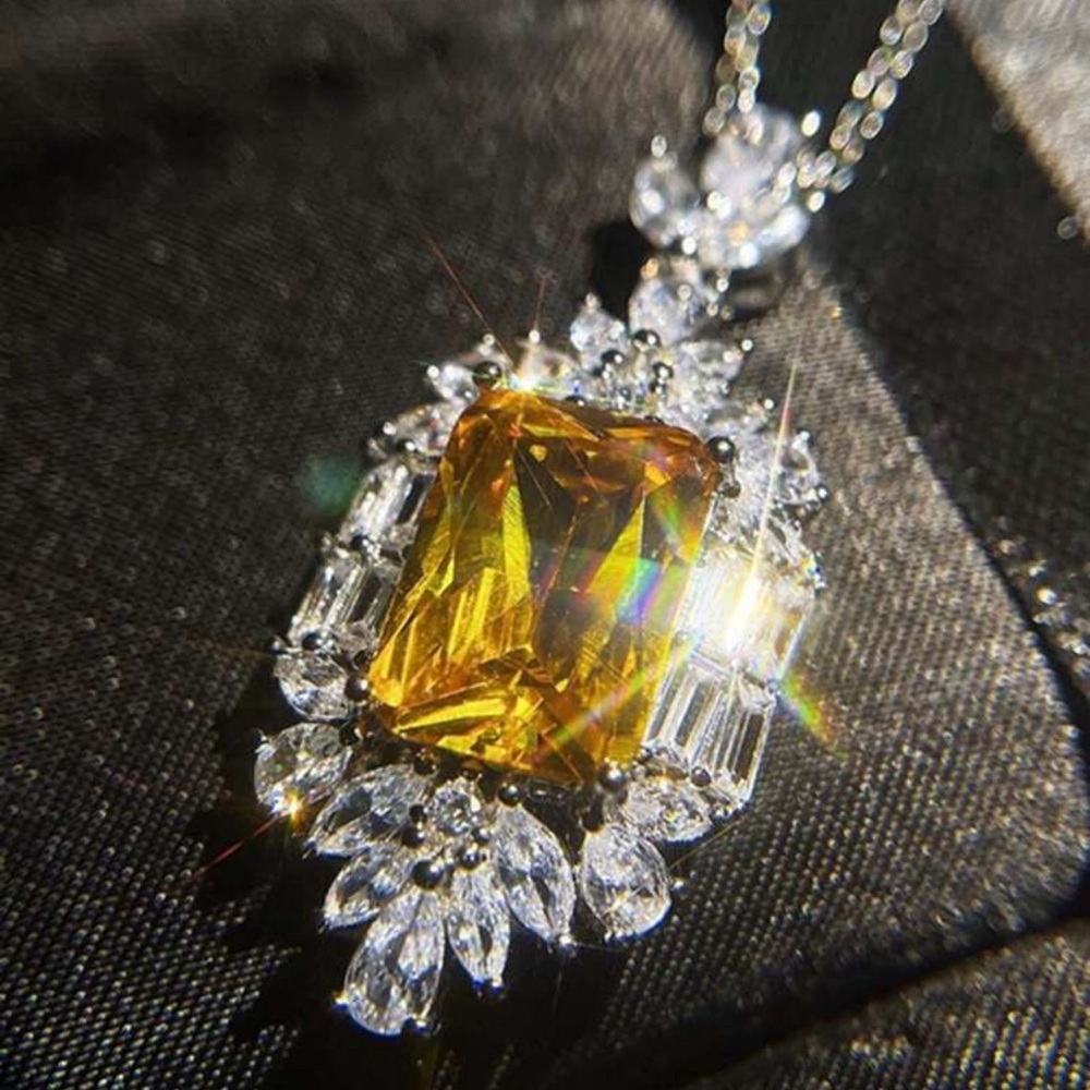 NWT Trends 1 PC Luxurious Yellow Cubic Zirconia Necklace